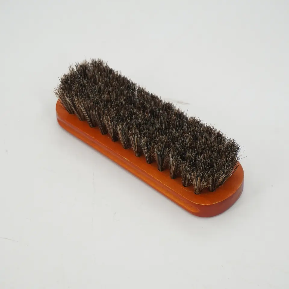 
											
												LEATHER SEAT SOFT BRUSH